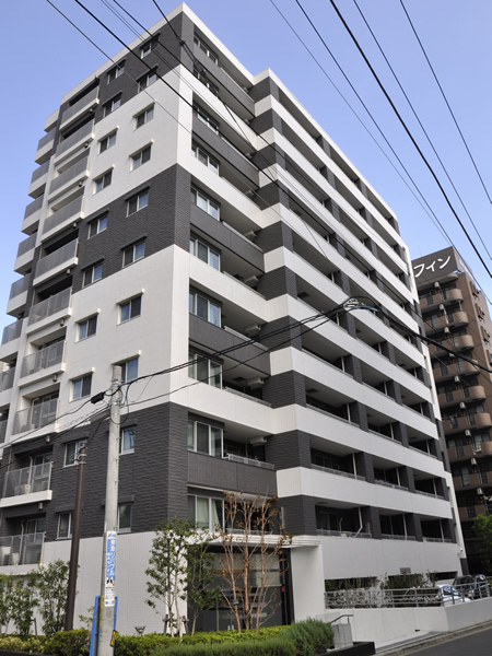 ライオンズ横浜ポートサイドの外観