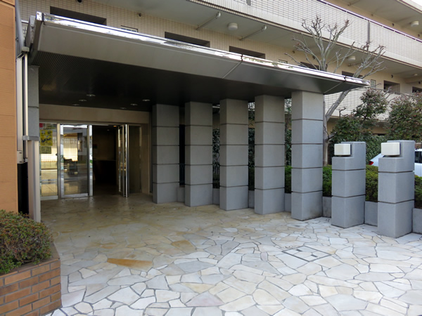 リビオ目白西坂ヒルテラスの外観