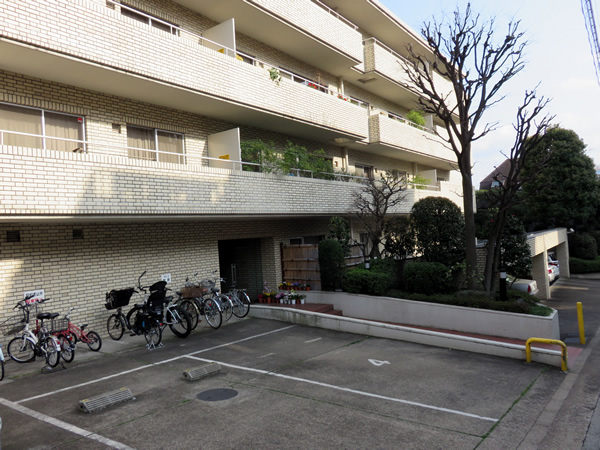 中落合シティハウスの外観