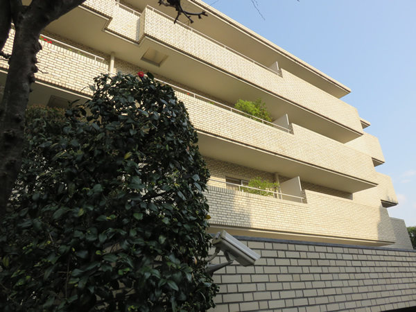 中落合シティハウスの外観