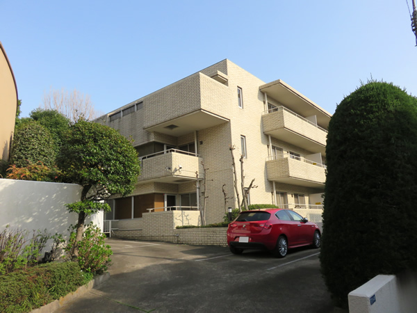 中落合シティハウスの外観