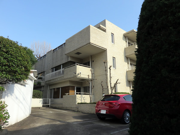 中落合シティハウスの外観