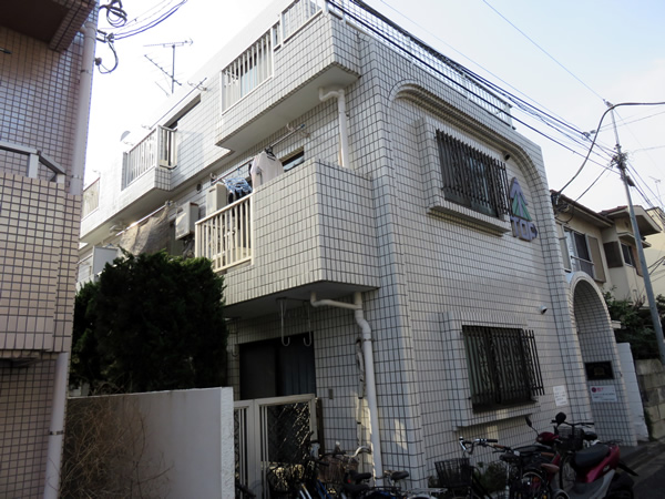 トップ新宿第3の外観