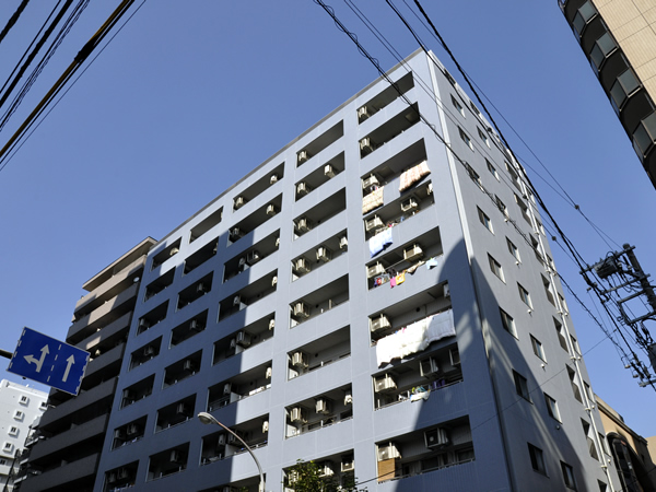 フェリズ横浜公園の外観