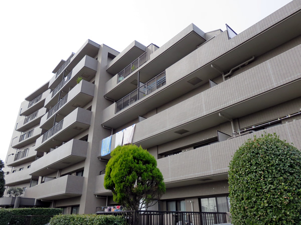 ソフィアすずかけ台ソルフェージュの外観