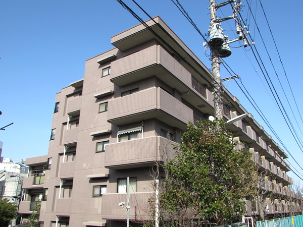 ファミール聖蹟桜ヶ丘グランデージの外観