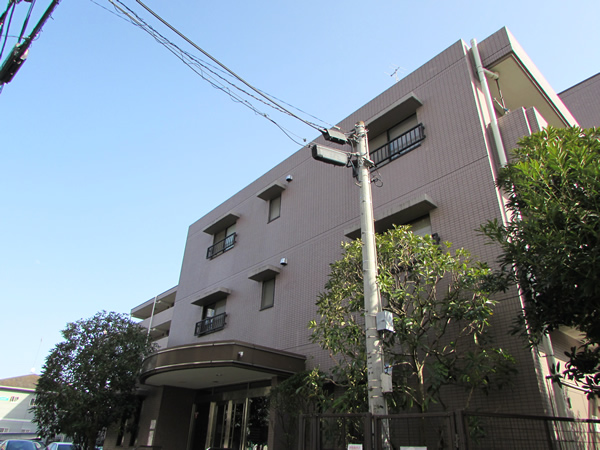 ファミール聖蹟桜ヶ丘グランデージの外観