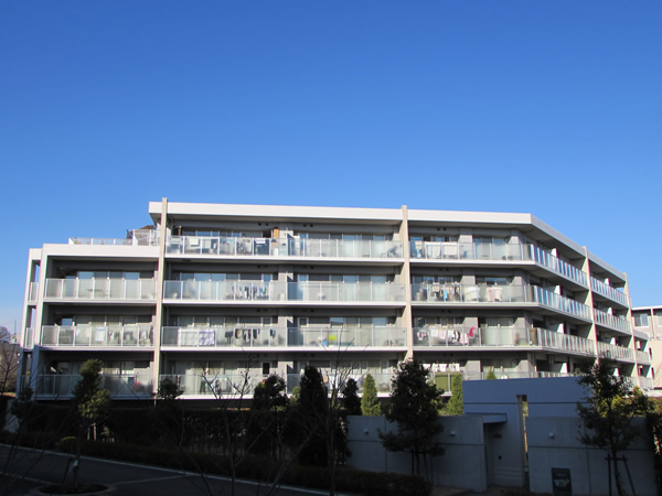 オーセントコートはるひ野３番街の外観