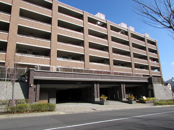 ノブレス新百合ヶ丘南街区の外観