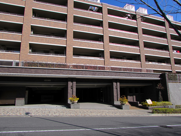 ノブレス新百合ヶ丘南街区の外観