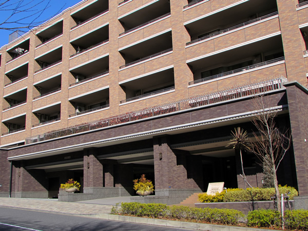 ノブレス新百合ヶ丘南街区の外観