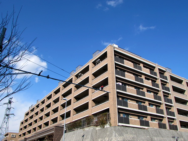 ノブレス新百合ヶ丘南街区の外観