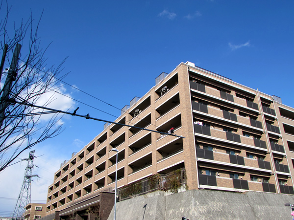 ノブレス新百合ヶ丘南街区の外観