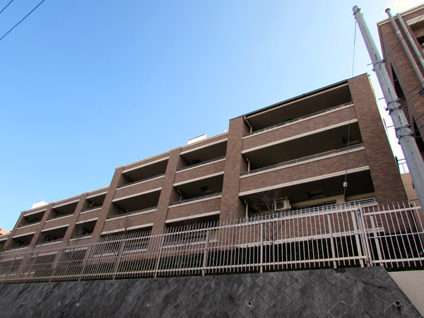 ノブレス新百合ヶ丘南街区の外観