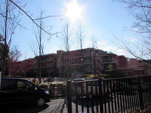 ノブレス新百合ヶ丘フォレストハウスの外観