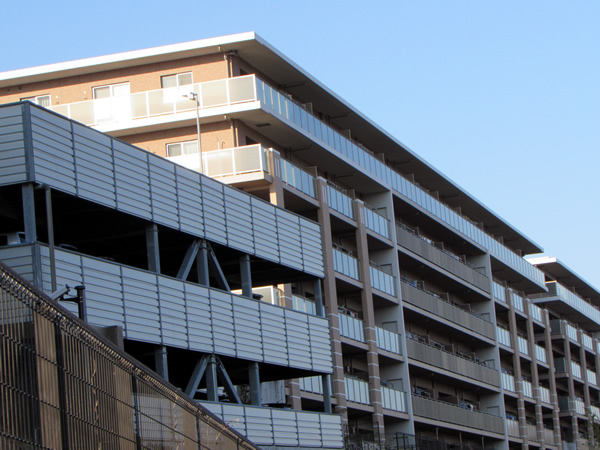 クレヴィア若葉台パークナード五番館の外観