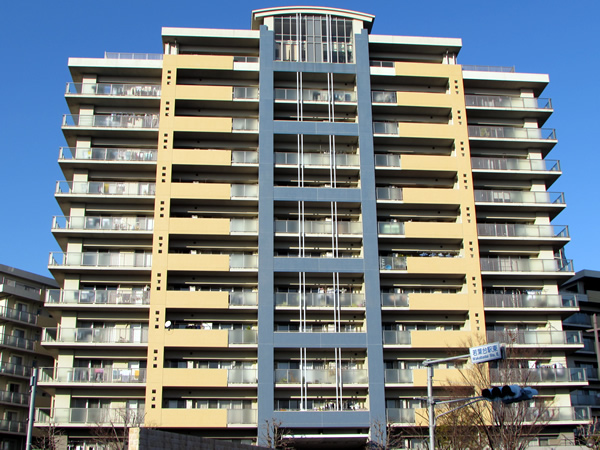 ファインストーリアフラッグコート（Ｆ棟）の外観