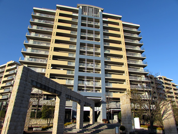 ファインストーリアフラッグコート（Ｆ棟）の外観