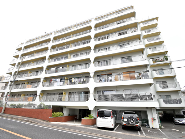 松戸インペリアルの外観