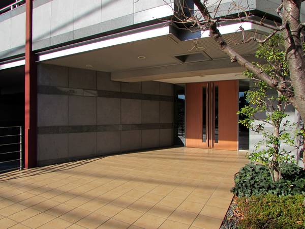 ラヴィドール府中サザンテラスの外観