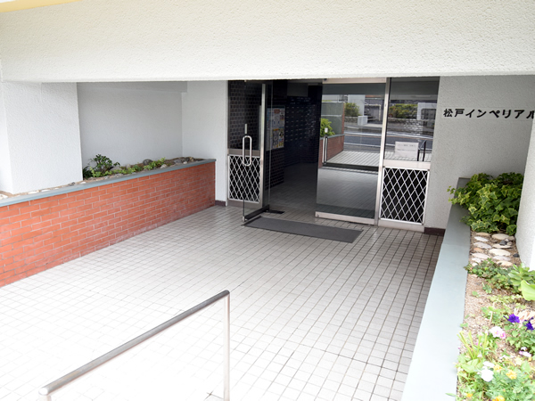 松戸インペリアルの外観