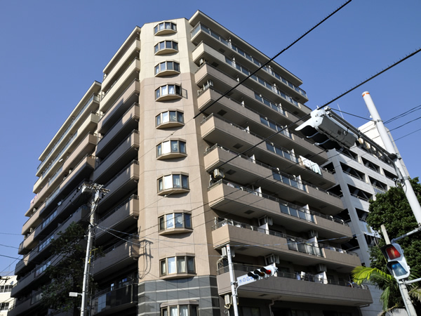 エクレール関内大通り公園の外観