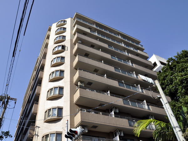 エクレール関内大通り公園の外観