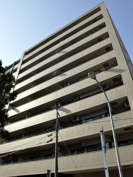 クリオ横浜関内2番館の外観