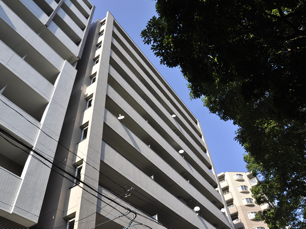 クリオ横浜関内2番館の外観