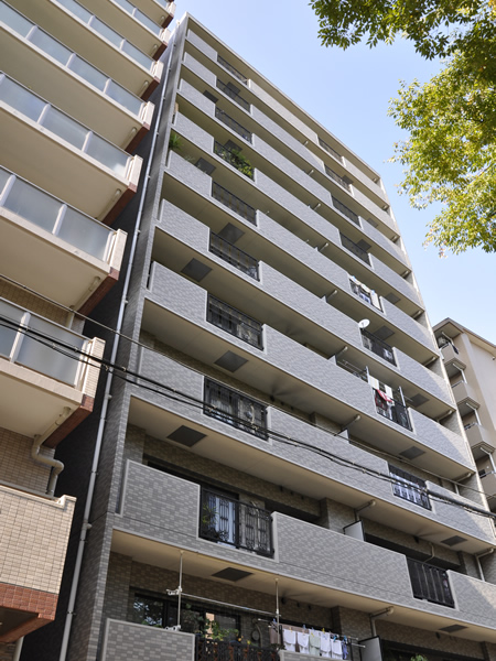 モナーク関内大通り公園前の外観