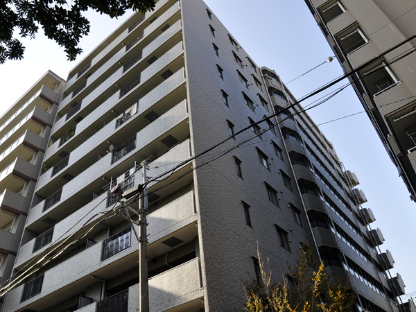 モナーク関内大通り公園前の外観