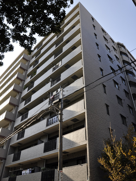 モナーク関内大通り公園前の外観