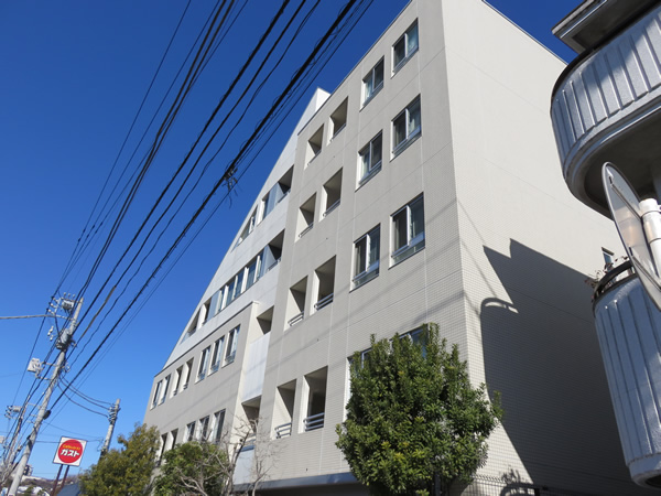 グランドメゾンつくし野の外観