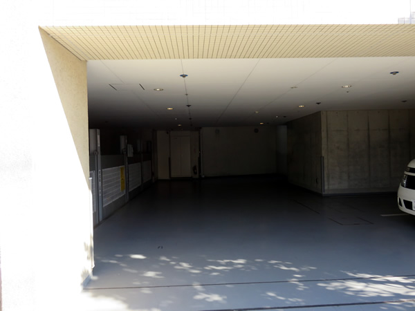 グランドメゾンつくし野の外観