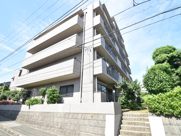 コスモ八柱の外観