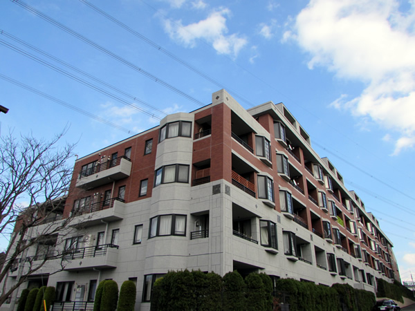 サンクタス五月台の外観