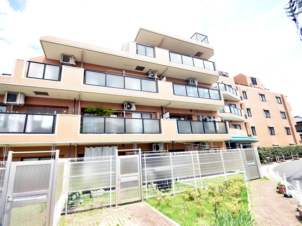 ヴェラハイツ小金グランヒルズの外観