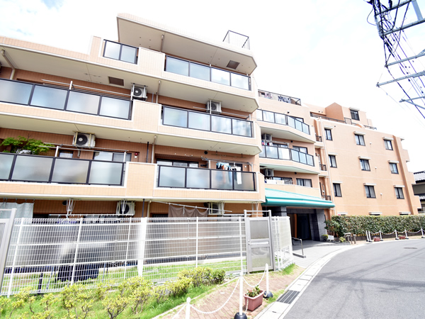 ヴェラハイツ小金グランヒルズの外観