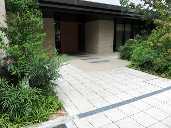 ベルドゥムール相模原の外観