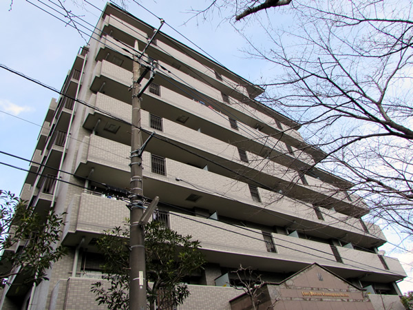 ライオンズマンション多摩永山ガーデンの外観