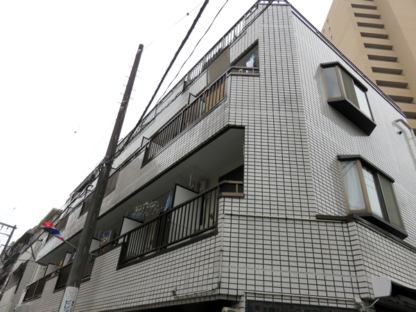 大友ロイヤルタウンの外観