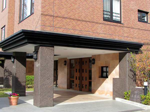 イトーピア多摩永山パークレジデンスの外観