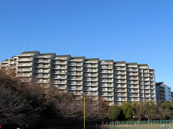 みはらしの家B棟の外観