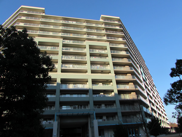 タンタタウンアルボの丘向陽台４番街の外観