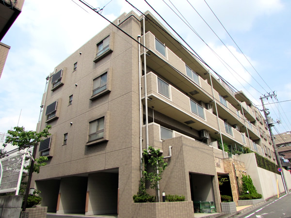 ベルジュール永山の外観