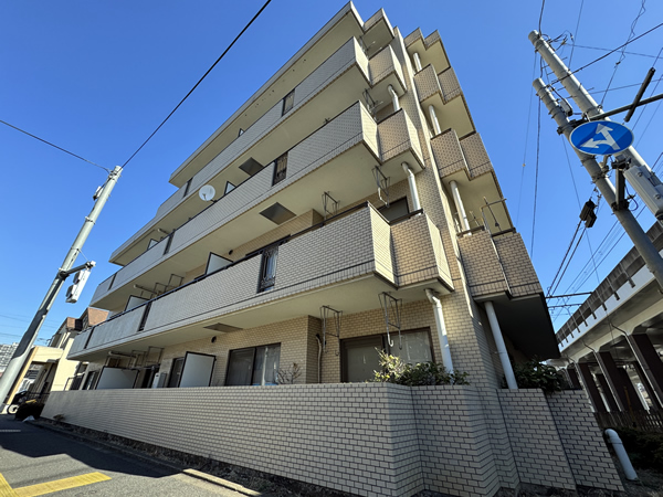 エクレール多摩永山の外観