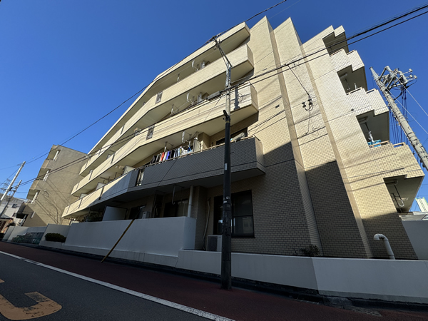 エクレール多摩永山の外観