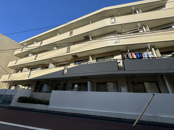 エクレール多摩永山の外観