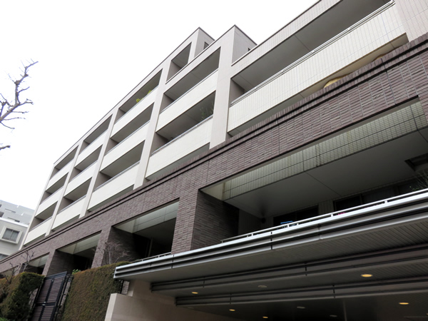 アルス藤が丘ステーショングランデの外観