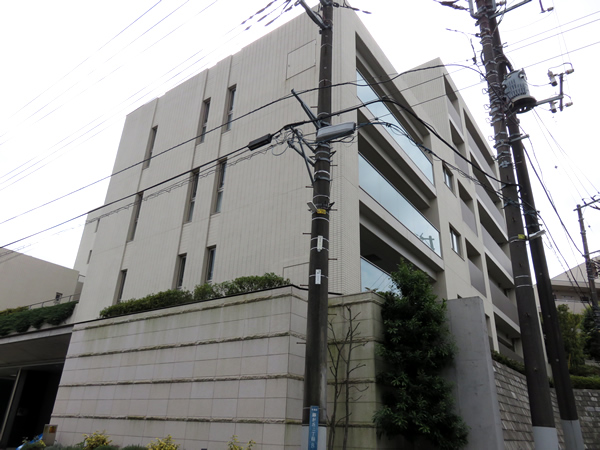 プラウド青葉藤ガ丘の外観